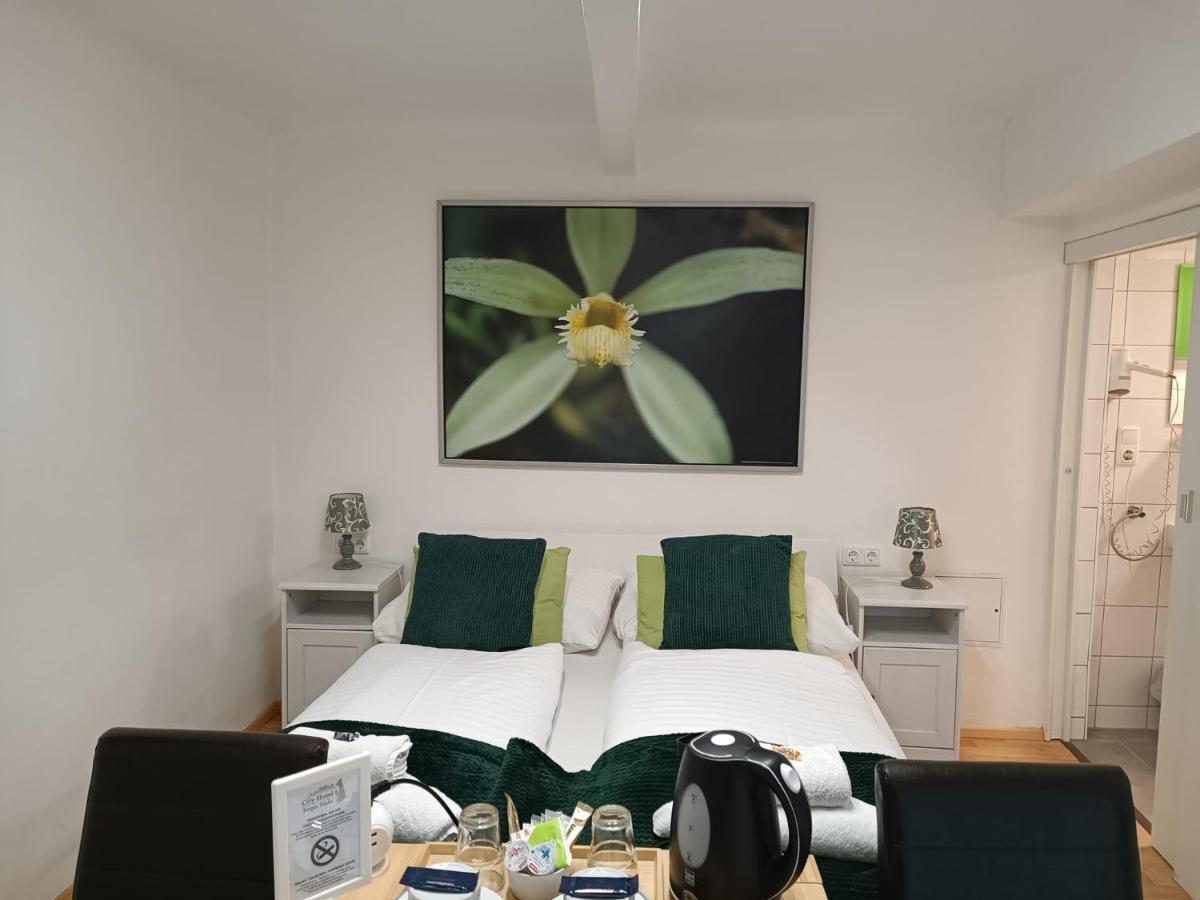 Cityhotel Junger Fuchs ซาลซ์บูร์ก ภายนอก รูปภาพ
